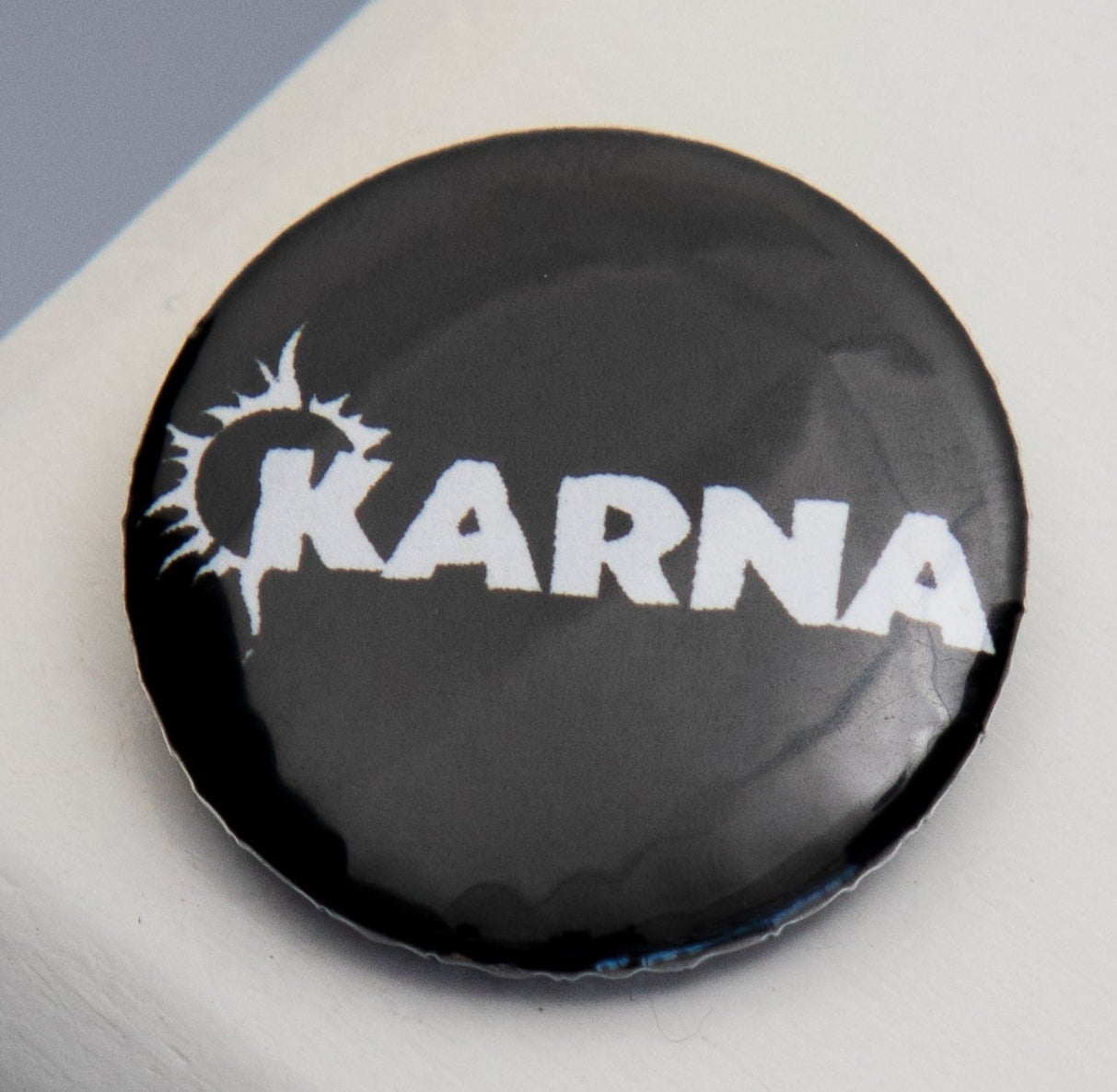 Мінізначок "Karna"